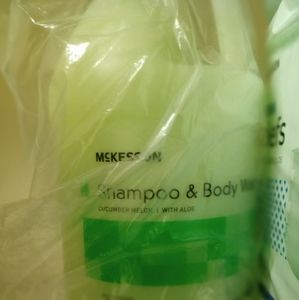 1 gallon green Body wash